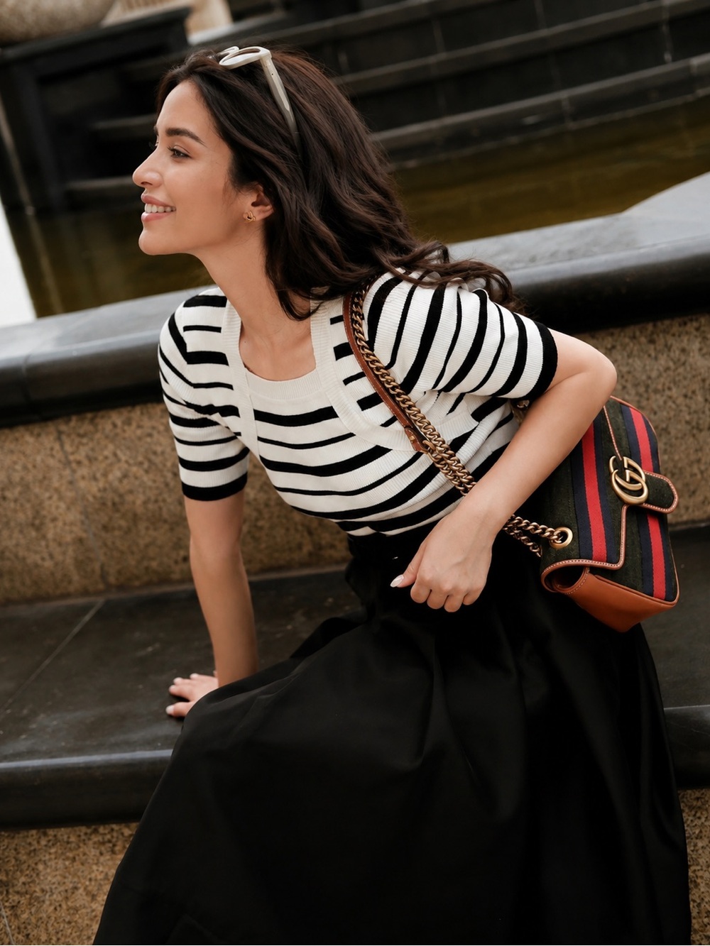 Gucci Navy Red Green Stripe GG Shoulder Bag with Tan Trim - Picture 14 of 16